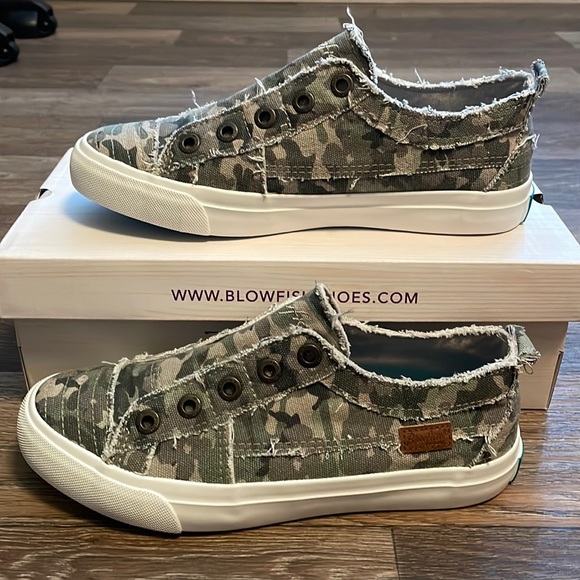 Blowfish | Shoes | Camo Blowfish Malibu Canvas Slip On Size 8 | Poshmark